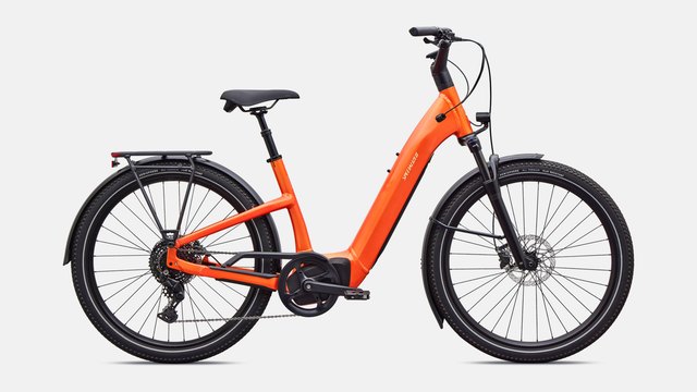 2027 Specialized Turbo Como 4.0 in Gloss Tangerine