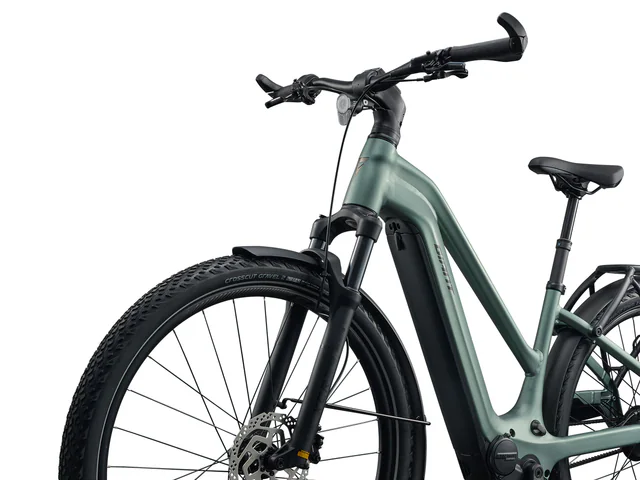 Crosscut Gravel 2, manufacturer front tire installed partial bicycle detail