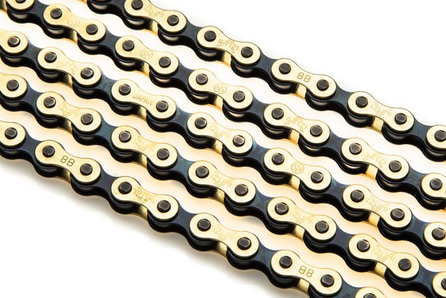 IZUMI CHAIN IZUMI-V Single-Speed Chain. Manufacturer reference photo; color and size may vary.