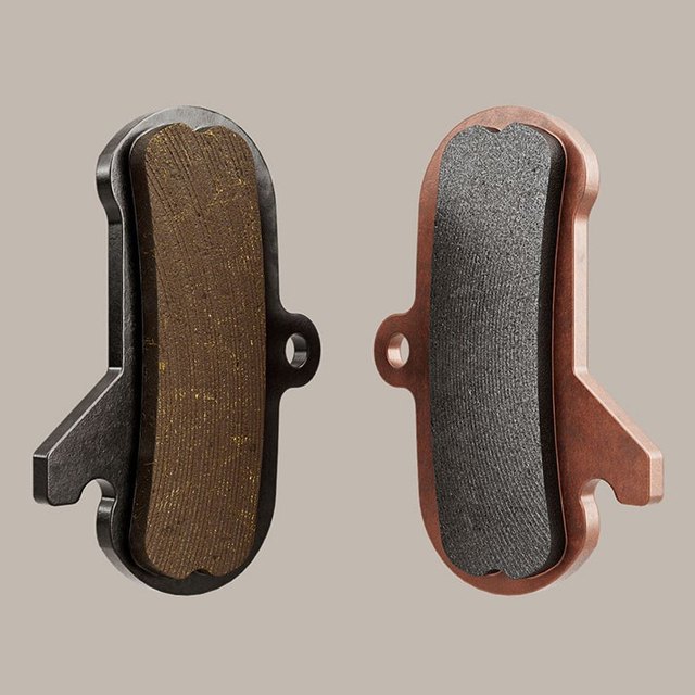 SRAM Maven XL Sintered Disc Brake Pads. Manufacturer reference photo; color and size may vary.