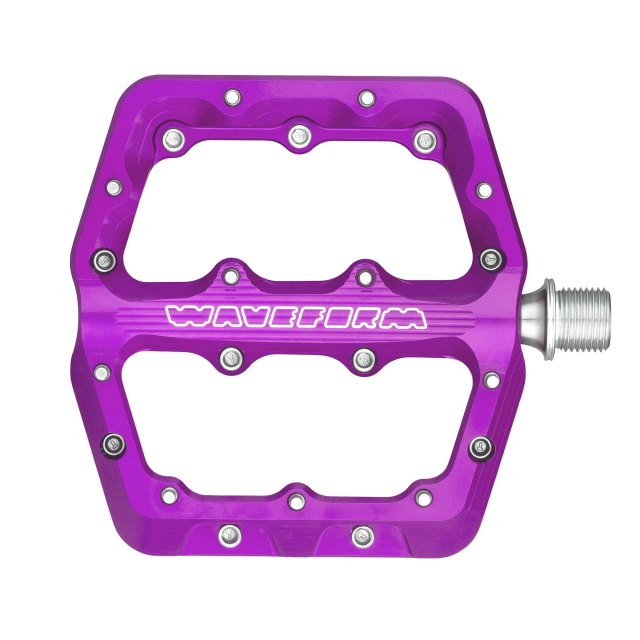 Wolf Tooth Components Waveform Aluminum Pedals. Manufacturer reference photo; color and size may vary.