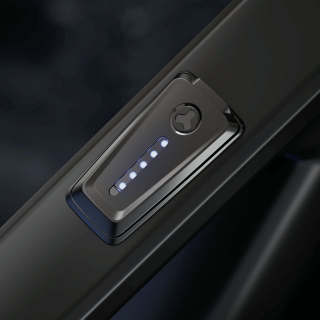 FAZUA FAZUA LED HUB Display. Manufacturer reference photo; color and size may vary.