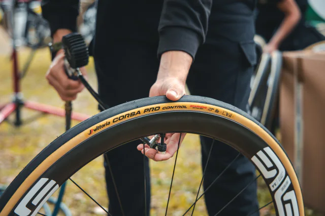 Vittoria Corsa PRO Control 700x30c Cotton Tan, manufacturer inflation close-up with 30-622 and TUBE/TLR sidewall markings.