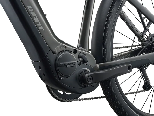 Gen 3 ALUXX aluminum frame, manufacturer frame bottom bracket welded tubes installed detail