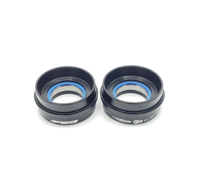 FSA MegaExo 24 mm to BB30 Bottom Bracket. Manufacturer reference photo; color and size may vary.