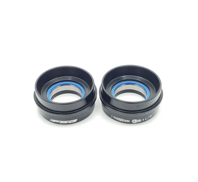 FSA MegaExo 24 mm to BB30 Bottom Bracket. Manufacturer reference photo; color and size may vary.