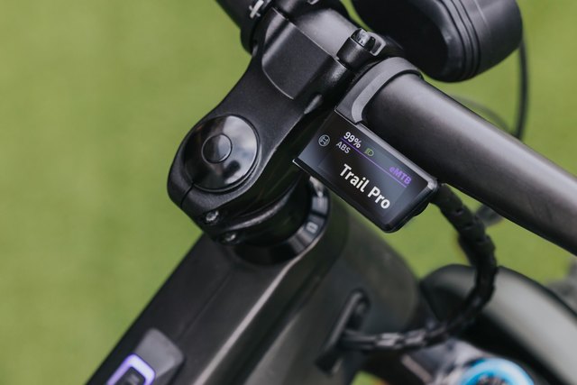 Bosch eBike Systems Purion 400 Display. Manufacturer reference photo; color and size may vary.