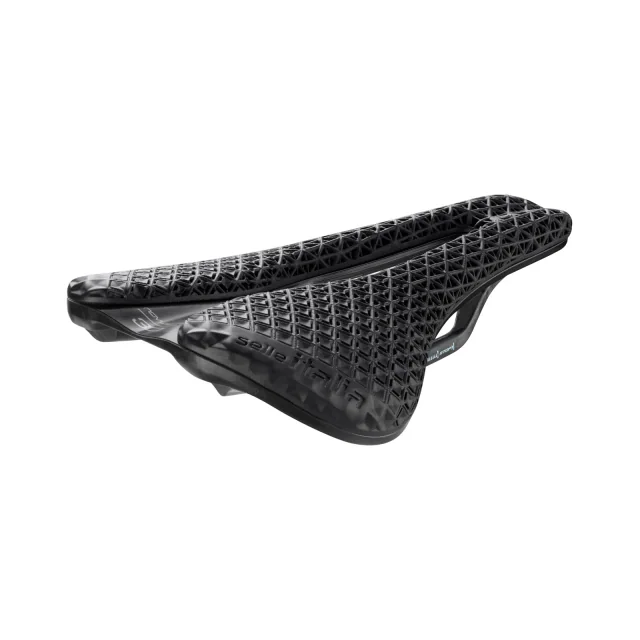 Selle Italia Novus Boost Evo 3D Kit Carbonio Superflow Saddle. Manufacturer reference photo; color and size may vary.