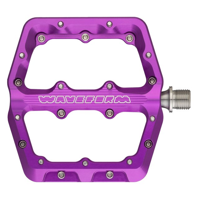 Wolf Tooth Components Waveform Aluminum Pedals. Manufacturer reference photo; color and size may vary.