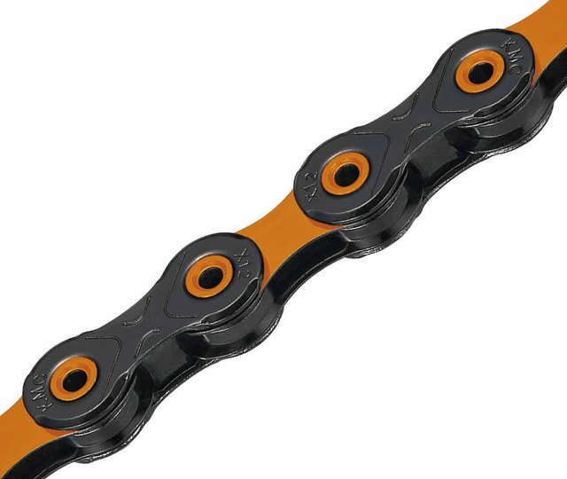 KMC KMC DLC12 Waxed Chain. Manufacturer reference photo; color and size may vary.